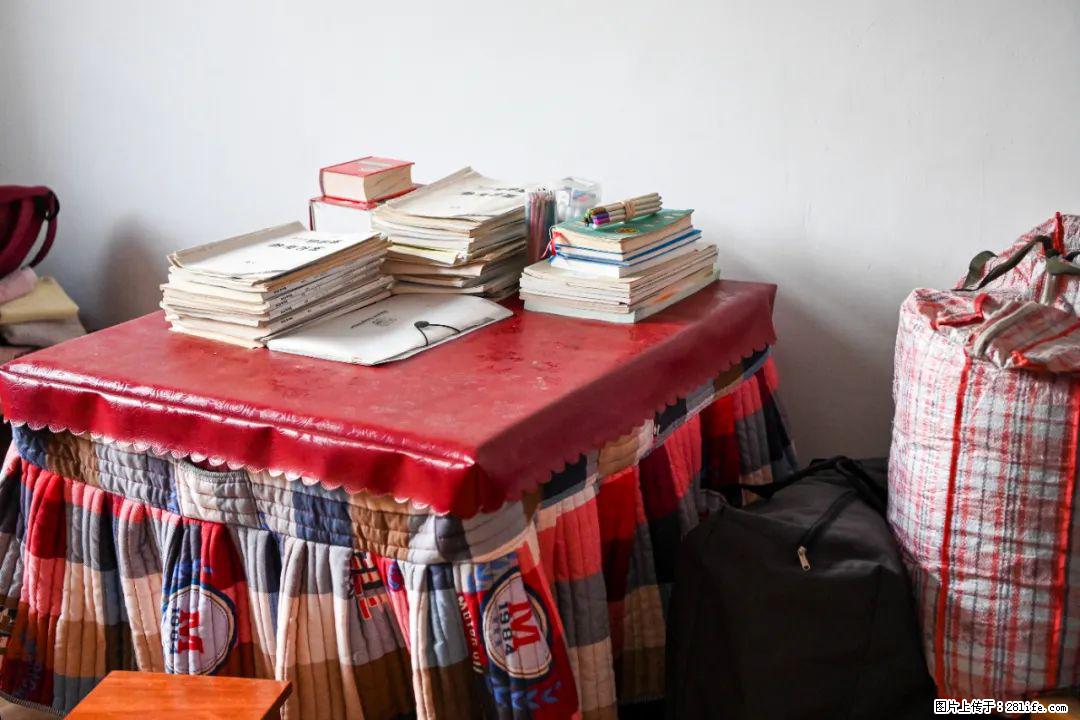 全网追的“扁担女孩”,找了一份暑假工,时薪12元 - 平顶山生活资讯 - 平顶山28生活网 pds.28life.com